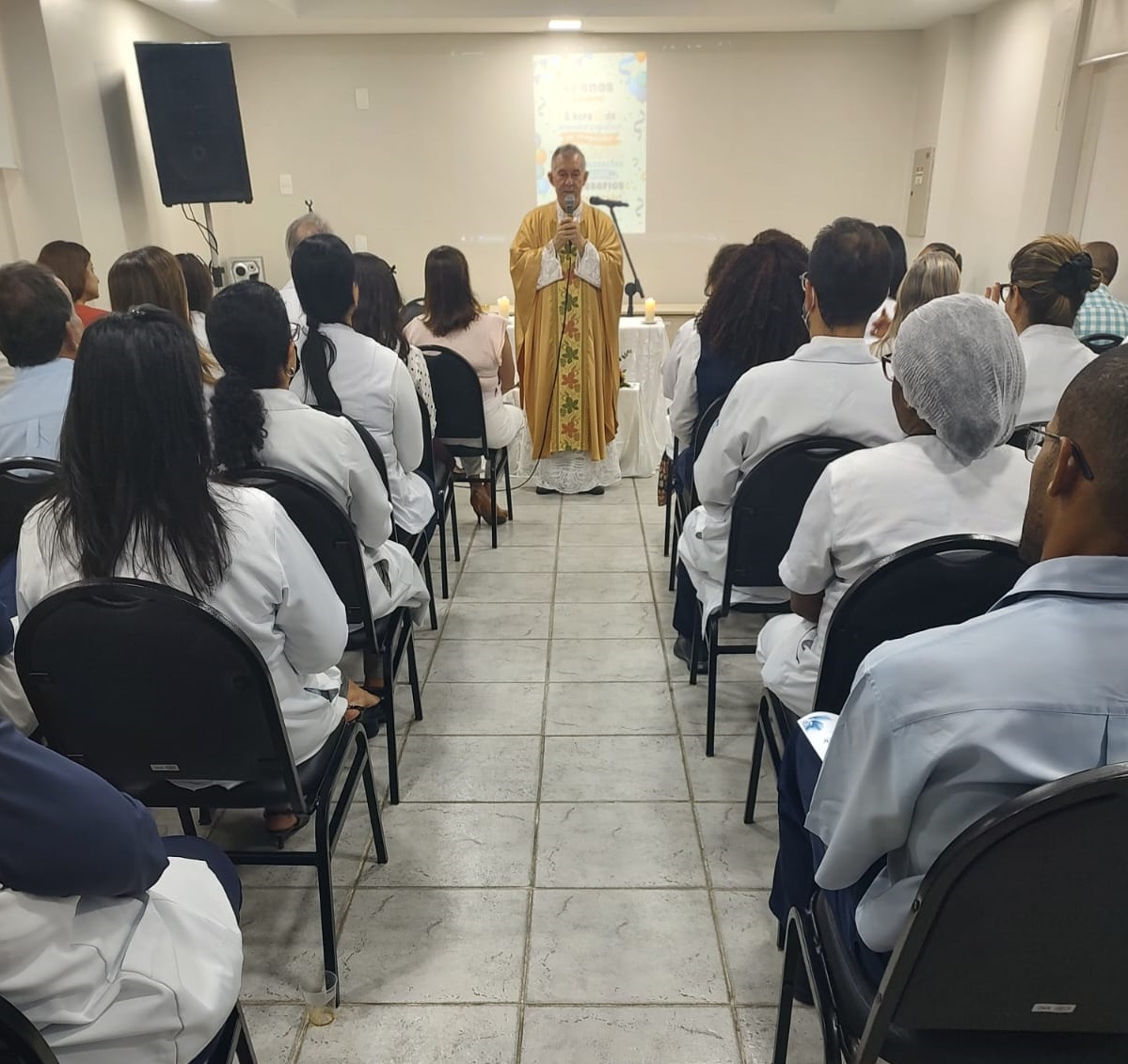 Missa celebra aniversário de 47 anos do HJV