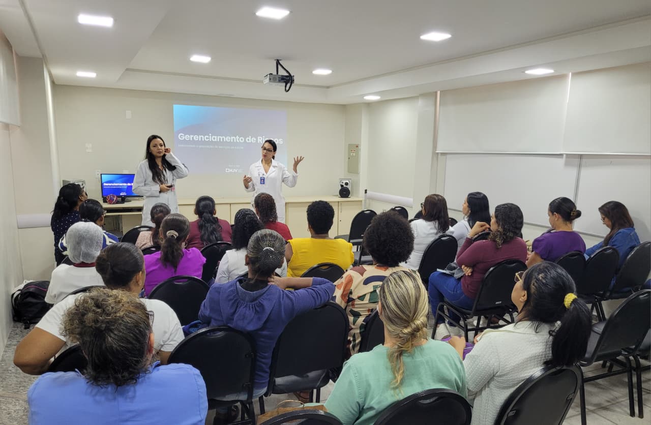 Papo Seguro realiza dinâmica “O superpoder do cuidado” e reforça cultura de segurança do paciente