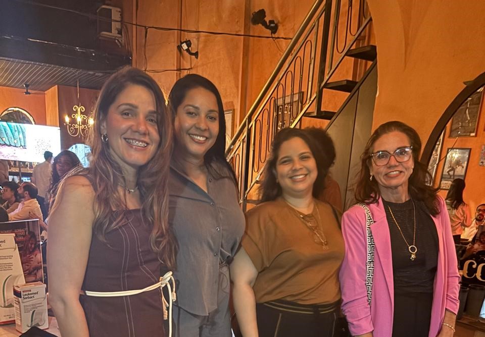 Colaboradoras do HJV participam de Jantar Científico